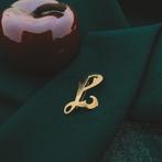 Gouden letter broche; letter J, Ophalen of Verzenden, Gebruikt, Overige kleuren, Goud