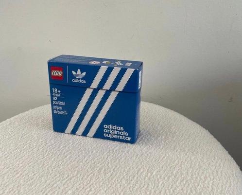 Lego Set - 40486 - Promotional - adidas originals superstar, Kinderen en Baby's, Speelgoed | Duplo en Lego