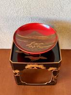 Dienblad (2) - dienblad met gouden kraanvogels en, Antiek en Kunst