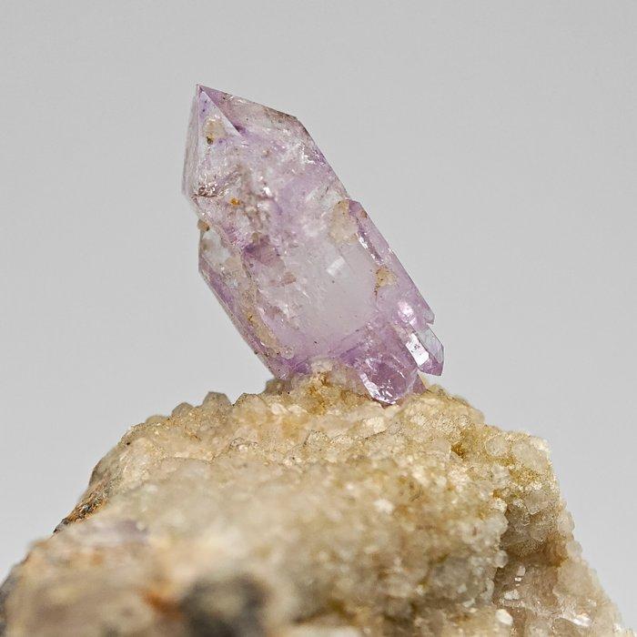 AMETISTE SARDEGNA, geslepen kristal met violet spectrum, Verzamelen, Mineralen en Fossielen