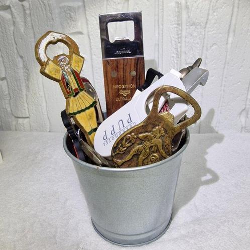 Large Mixed Lot of 16 Vintage Bottle Openers & Corkscrews -, Antiek en Kunst, Antiek | Keukenbenodigdheden