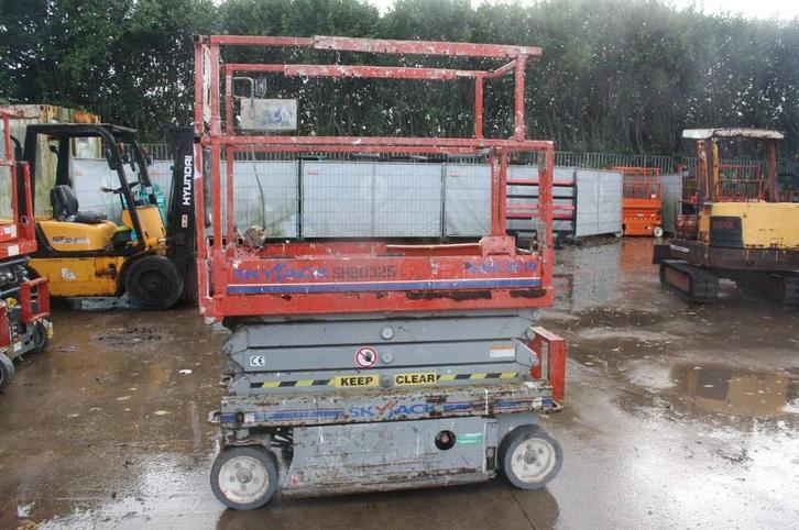 Veiling: Schaarlift Skyjack SJ 3219 Elektrisch 7.8m 2012, Zakelijke goederen, Machines en Bouw | Liften, Steigers en Ladders, Ophalen