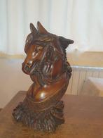 Beeld, Elegant Handcrafted Horse Bust Sculpture - Rich Wood