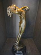 H.Frismuth - Beeld, Nude female statue with vine cane - 43