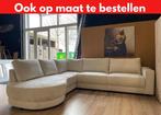 Ontdek de Prachtige Lichtbeige Hoekbank Mystic 305 x 225 cm!, Huis en Inrichting, Hoekbank, 150 cm of meer, Hout, Eric Kuster stijl