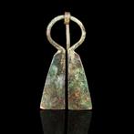 Viking Bronzen penannulair gordelspeld met versierde