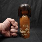 Prachtig design Sosaku Kokeshi  / kokeshi pop - Hout