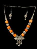 Joodse zilveren ketting en oorbellen uit Jemen – Oude Stad