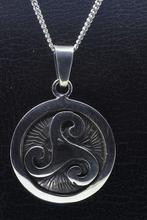 Zilveren Keltische triskel rond ketting hanger, Verzenden, Nieuw