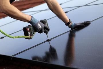 Installateur zonnepanelen thuisaccu accu regio LIMBURG beschikbaar voor biedingen