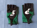 Wout van Aert - 2022 - Replica cycling gloves, Nieuw