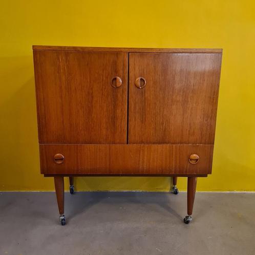 Berner Huwil Teak Wandkastje, Huis en Inrichting, Kasten | Dressoirs