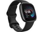 Fitbit Versa 4, Zwart (Zwart), Verzenden, Zo goed als nieuw