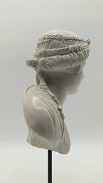 sculptuur, Matrona romana - 36 cm - marmerstof, Antiek en Kunst