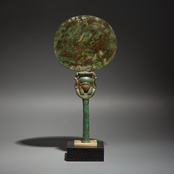 Oud-Egyptisch Brons Fine Hathor staat voor de spiegel. Late, Verzamelen, Mineralen en Fossielen