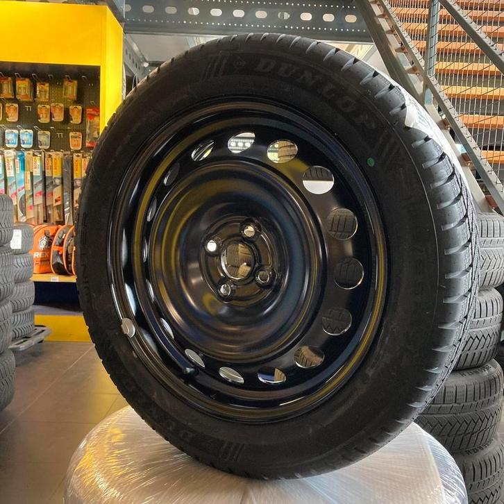 Toyota Aygo X – 17 inch winterset  | banden Dunlop + velgen, Auto-onderdelen, Banden en Velgen, 17 inch, Winterbanden, 175 mm