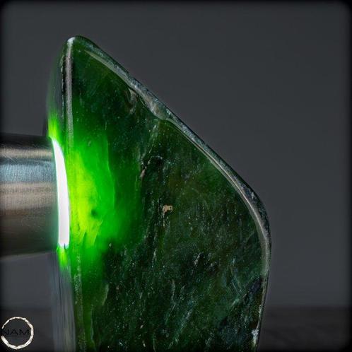 Natuurlijke Jade Nefriet van hoge kwaliteit Vrije vorm-, Verzamelen, Mineralen en Fossielen