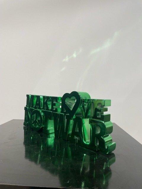 Van Apple - Make Love Not War, Antiek en Kunst, Kunst | Designobjecten