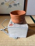 Japanse Raku-stijl theekom (Chawan) met ondertekende, Antiek en Kunst