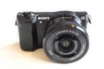 Sony A5100 + Sony PZ 16-50mm f3.5-5.6 OSS zoomlens; Digitale, Nieuw