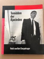 Fotoboek Ajax - Temidden der Ajacieden - 1987, Ophalen of Verzenden, Gelezen