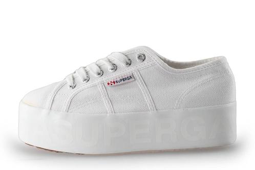 Superga Sneakers in maat 37 Wit | 10% extra korting, Kleding | Dames, Schoenen, Wit, Zo goed als nieuw, Sneakers of Gympen, Verzenden