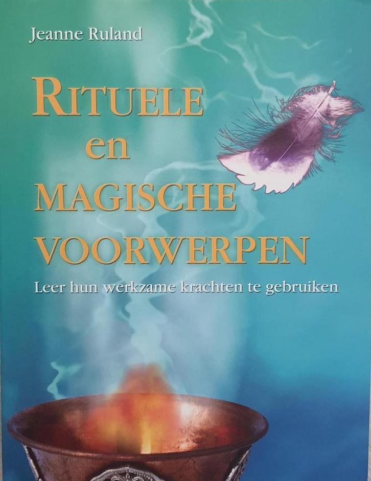 RITUELE EN MAGISCHE VOORWERPEN 9789055136216 J. Ruland, Boeken, Esoterie en Spiritualiteit, Gelezen, Verzenden