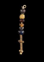 West-Aziatisch Goud Filigrein hanger met polychrome glazen, Antiek en Kunst