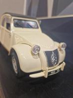 Maisto 1:18 - Modelauto - Citroën - 2CV, Nieuw