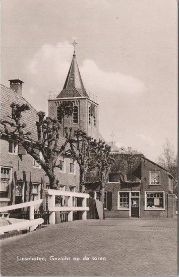 LINSCHOTEN - Gezicht op de Toren, Verzamelen, Ansichtkaarten | Nederland, Verzenden