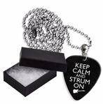 Aluminium plectrum ketting met tekst Keep Calm and Strum On, Nieuw, Ophalen of Verzenden