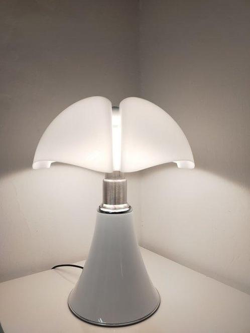 Martinelli Luce - Gae Aulenti - Tafellamp - Vleermuis 620 -, Antiek en Kunst, Antiek | Lampen