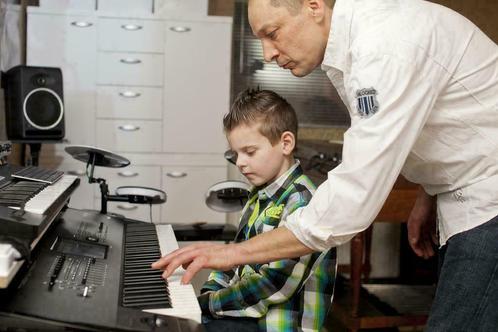 Pianoles/ keyboardles bij Sjoerd Roelofs Glanerbrug Enschede, Diensten en Vakmensen, Muziekles en Zangles, Elektrische instrumenten