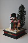 Holiday Creations - leuke kerstmuziekdoos met verlichting -