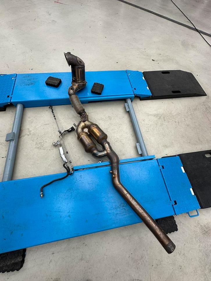 Origineel VW Golf 8 R 2.0 TSI Uitlaat Katalysator + demper, Auto-onderdelen, Uitlaatsystemen, Gebruikt, Volkswagen, Ophalen of Verzenden