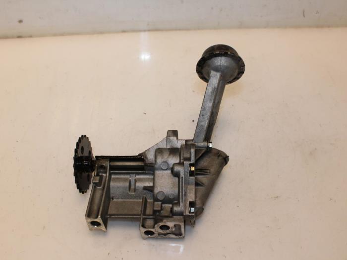 Oliepomp Renault Clio O136849, Auto-onderdelen, Motor en Toebehoren, Ophalen of Verzenden