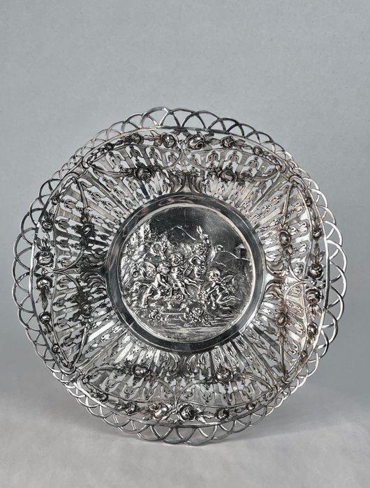 Tafelmiddenstuk - bloemenkransen - ajour - repoussé-scène -, Antiek en Kunst, Antiek | Goud en Zilver