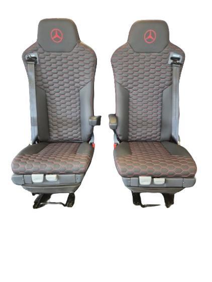 Mercedes vrachtwagenstoelen, Auto-onderdelen, Vrachtwagen-onderdelen, Nieuw, Mercedes-Benz, Ophalen of Verzenden