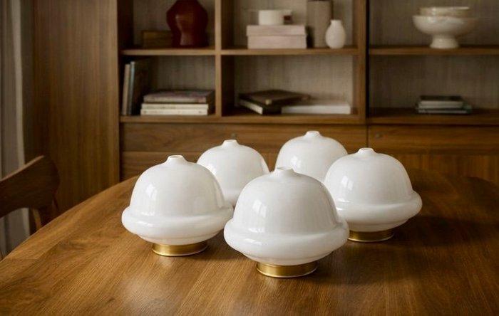 Lamp ornament (5) - Opaline glas - bijpassende opaalachtige, Antiek en Kunst, Curiosa en Brocante