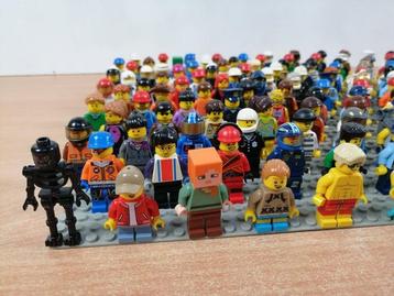 Lego - Minifigures - partij van poppetjes 144 stuks - beschikbaar voor biedingen