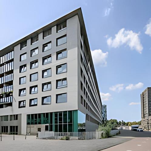 Gemeubileerd appartement met balkon en parkeerplaats, Huizen en Kamers, Huizen te huur, Direct bij eigenaar, Amsterdam, Appartement
