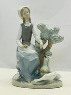Nao by Lladró - sculptuur, Migas a las aves - 27 cm -