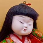 Beeldje - Elegant Traditional Japanese Kimekomi Figurine in, Antiek en Kunst