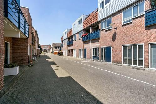 Te huur 4 kamer  Kaatsbaan, Bergen op Zoom, Huizen en Kamers, Huizen te huur, Direct bij eigenaar