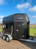 Degelijke Hotra 2-paards Polyester opbouw en bodem!, Dieren en Toebehoren, Paarden en Pony's | Trailers en Aanhangwagens, Ophalen