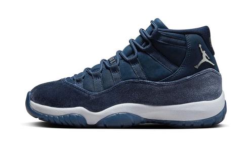 Air Jordan 11 Retro Midnight Navy - maat 37.5 (Sneakers), Kleding | Dames, Schoenen, Sneakers of Gympen, Nieuw, Verzenden