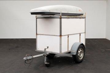 Bagagewagen met dakkoffer  Bagagewagen beschikbaar voor biedingen