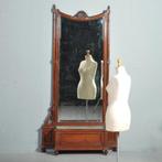 Reusachtige staande halspiegel met jardinire d blikvanger in, Antiek en Kunst, Ophalen of Verzenden