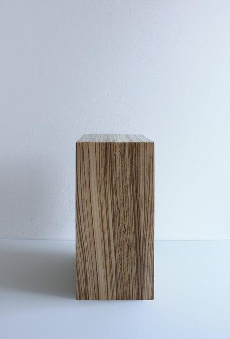 Formaminima - Formaminima - Bijzettafel - Zebrano -, Antiek en Kunst, Kunst | Designobjecten