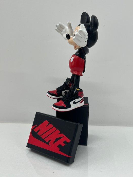 Alvin Silvrants - Mickey Mouse Nike Jordan I, Antiek en Kunst, Kunst | Designobjecten